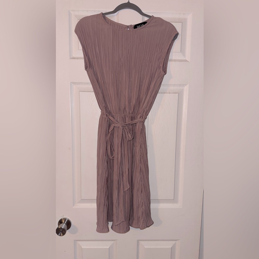 Mauve pleated dress